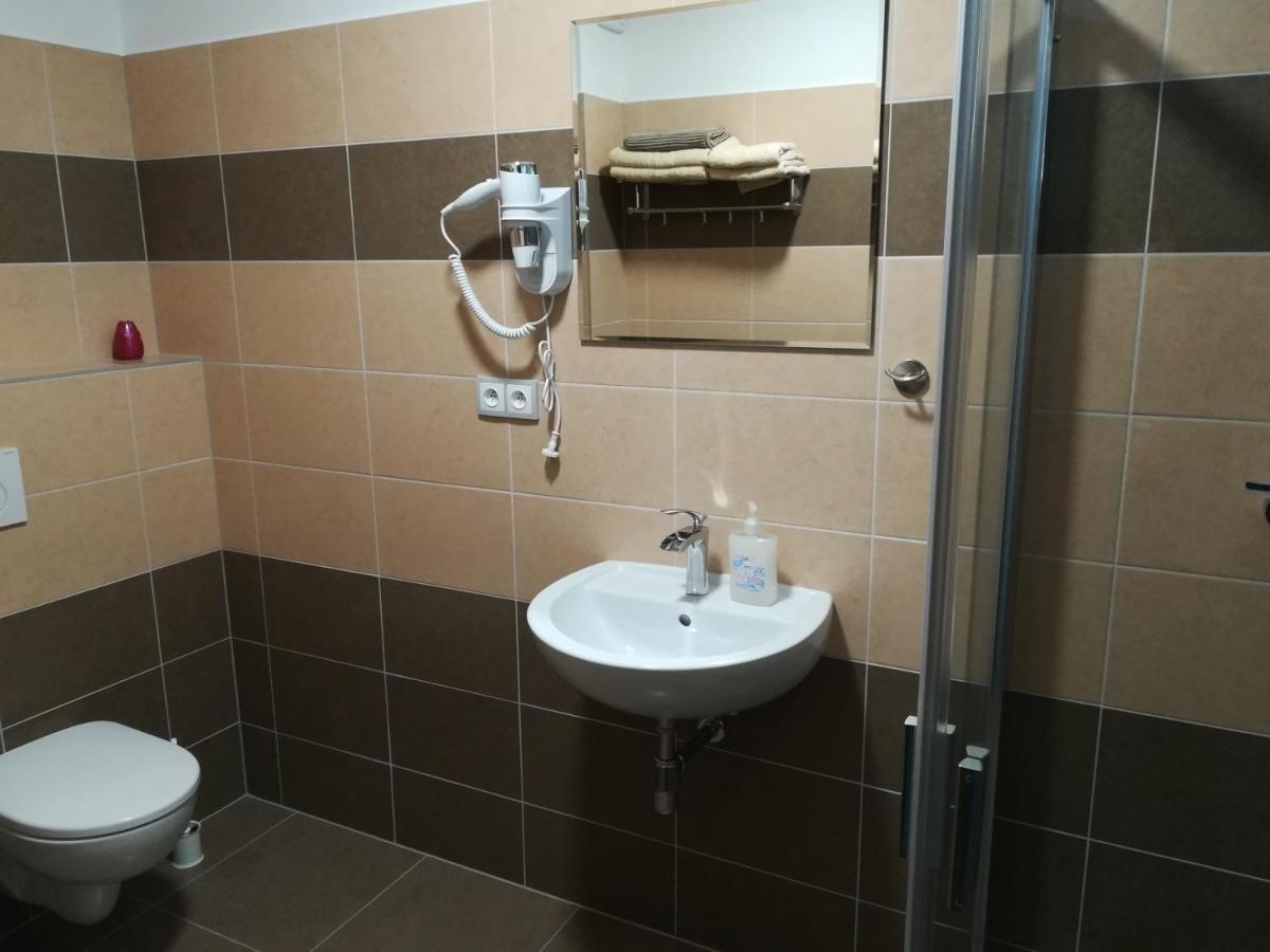 Penzion Šápara Velké Bílovice Esterno foto