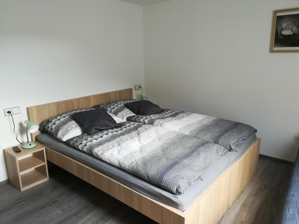 Penzion Šápara Velké Bílovice Esterno foto